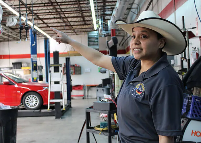 amber guerrero service advisor west avenue location 01